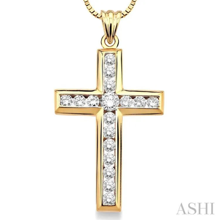 1.00 ctw Round Cut Diamond Cross Pendant in 14K Yellow Gold with Chain