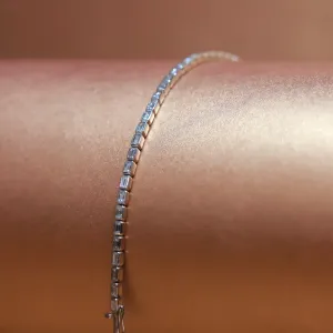 18ct White Gold Diamond Bracelet - Baguette Cut Diamonds in Bezel setting