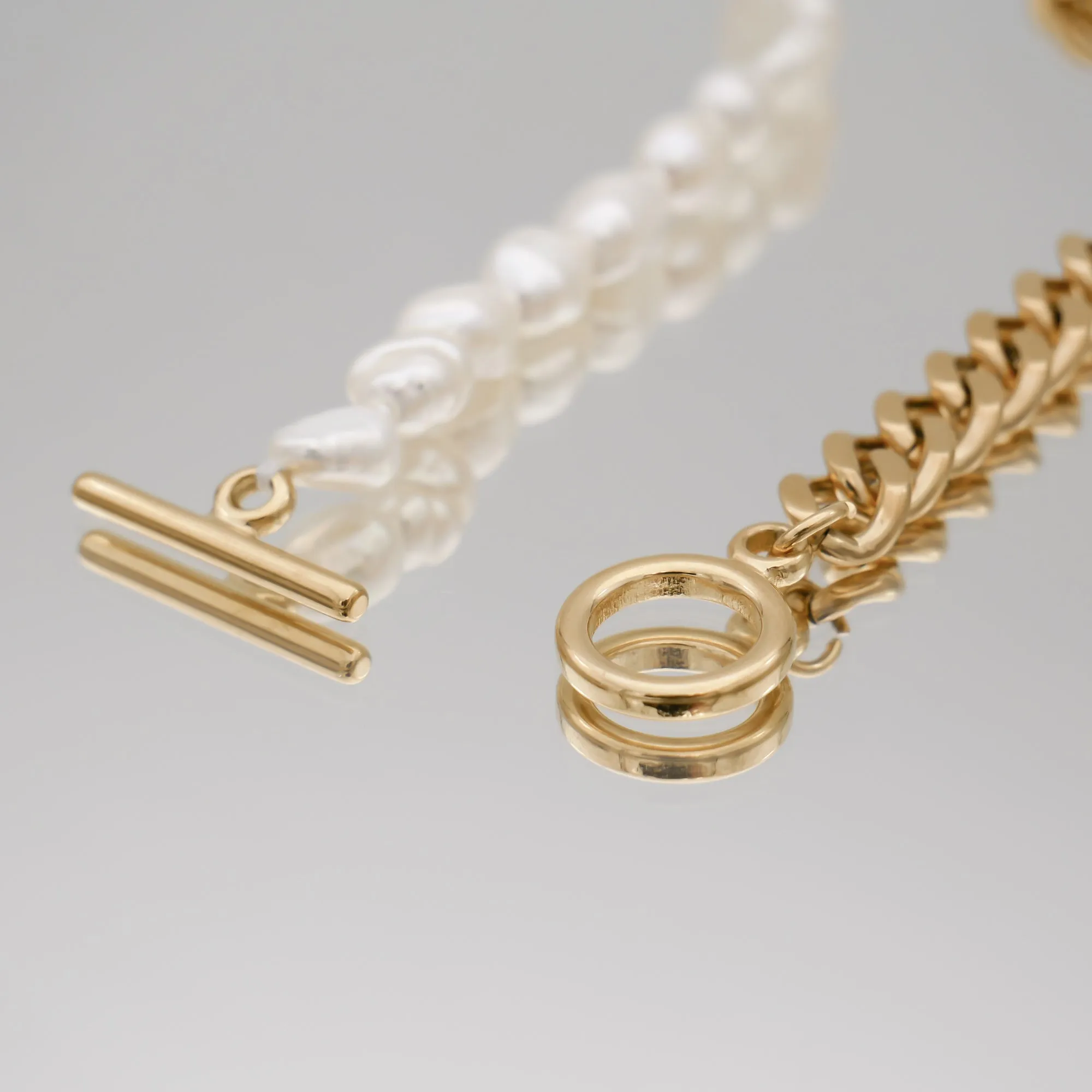Amaia Pearl Contrast Necklace