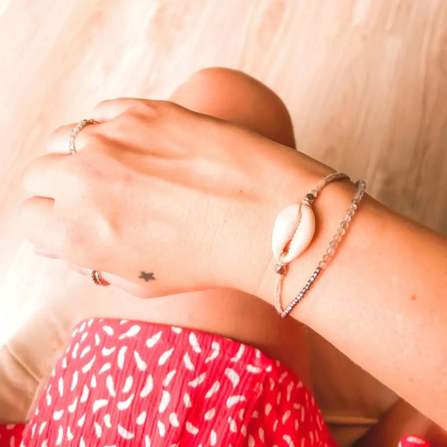 Cowrie Shell Beach Bracelet - Maui Bracelet