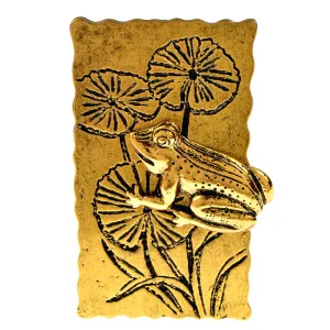 Creative Frog Lying On the Lotus Leaf Brooches For Women And Men