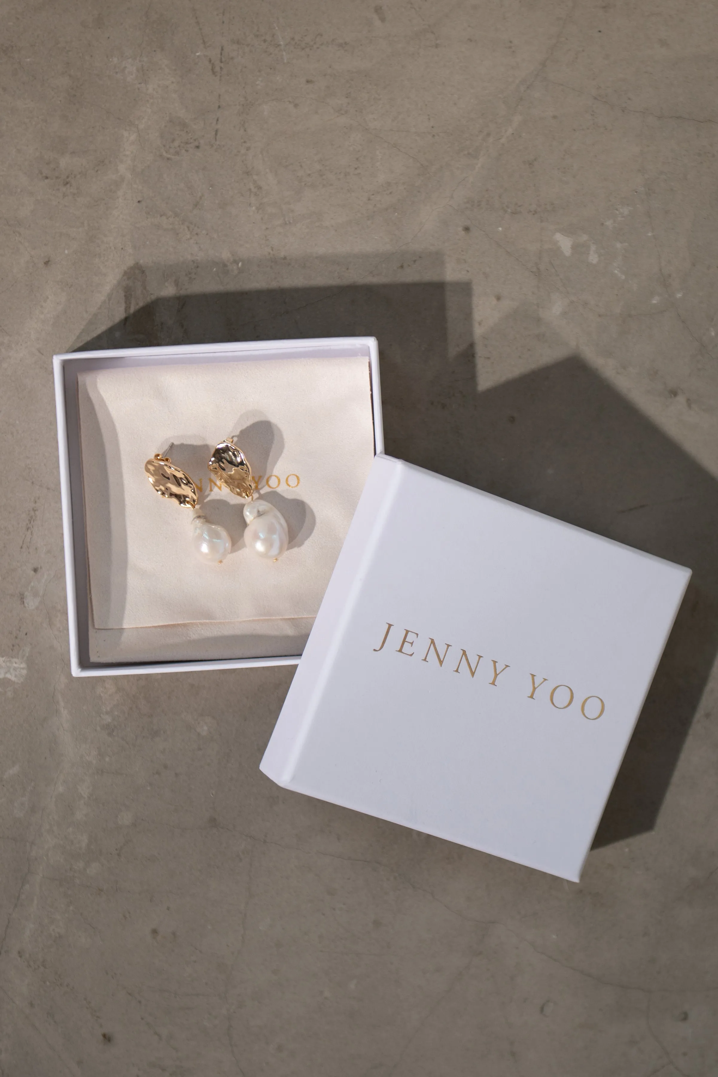 Galilea Gold Pearl Earring - Gold/Ivory