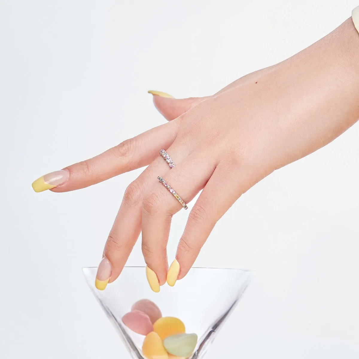 [Goodv]Charming Colorful Round Cut Daily Ring