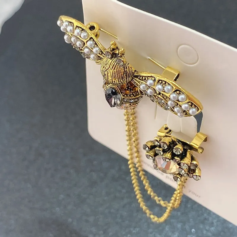 Luxurious Retro Crystal Bee Chain Brooch Women