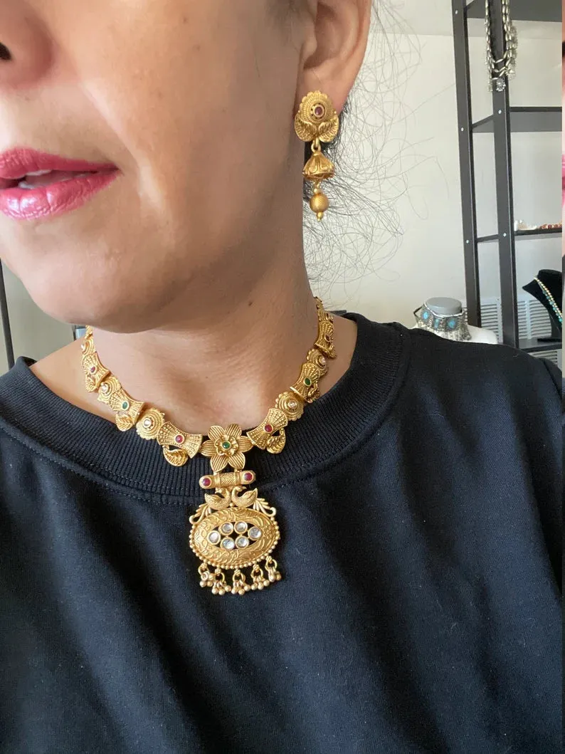 Matt Gold n Kundan Necklace Set with Jhumkis