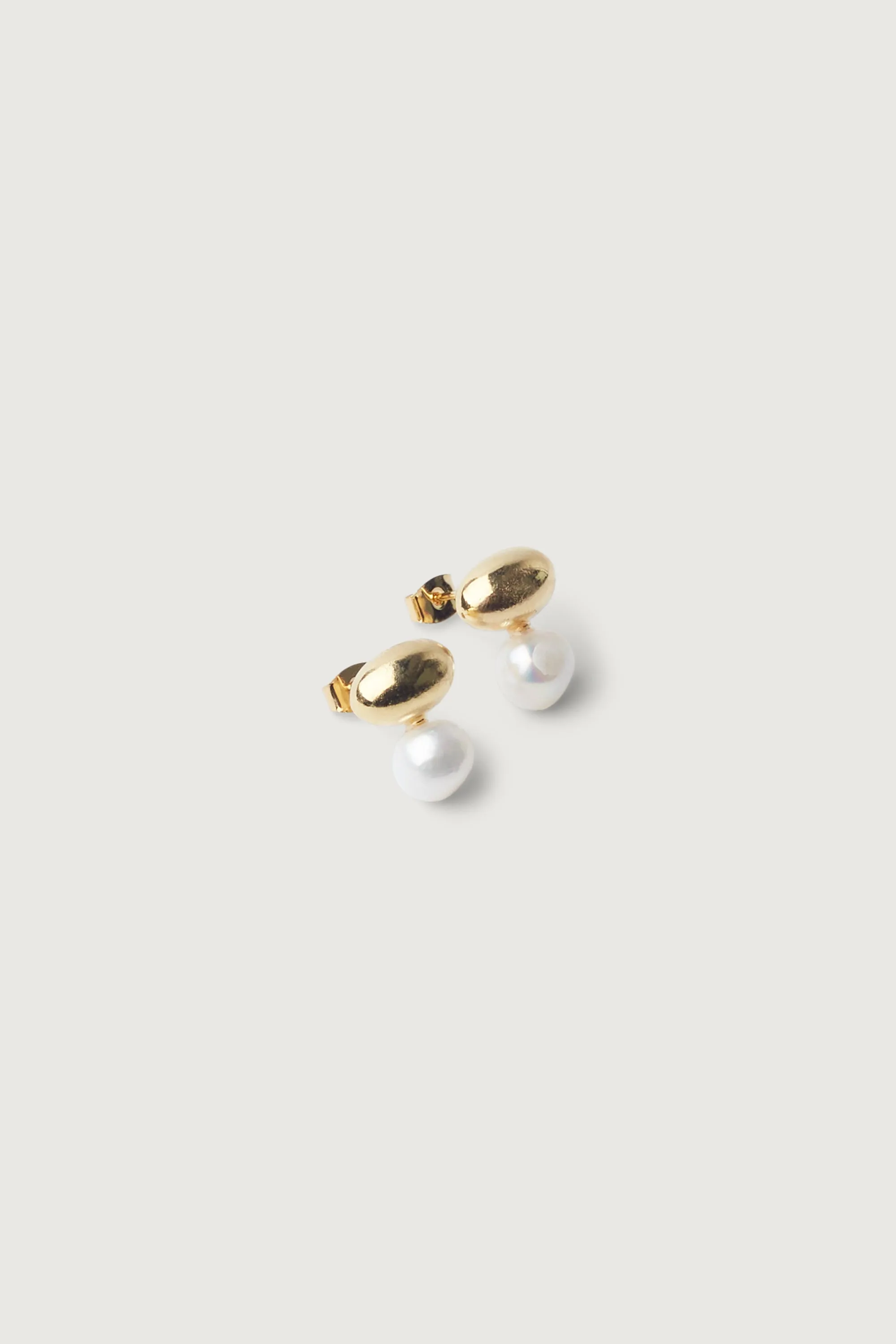 ORGANIC PEARL EARRING