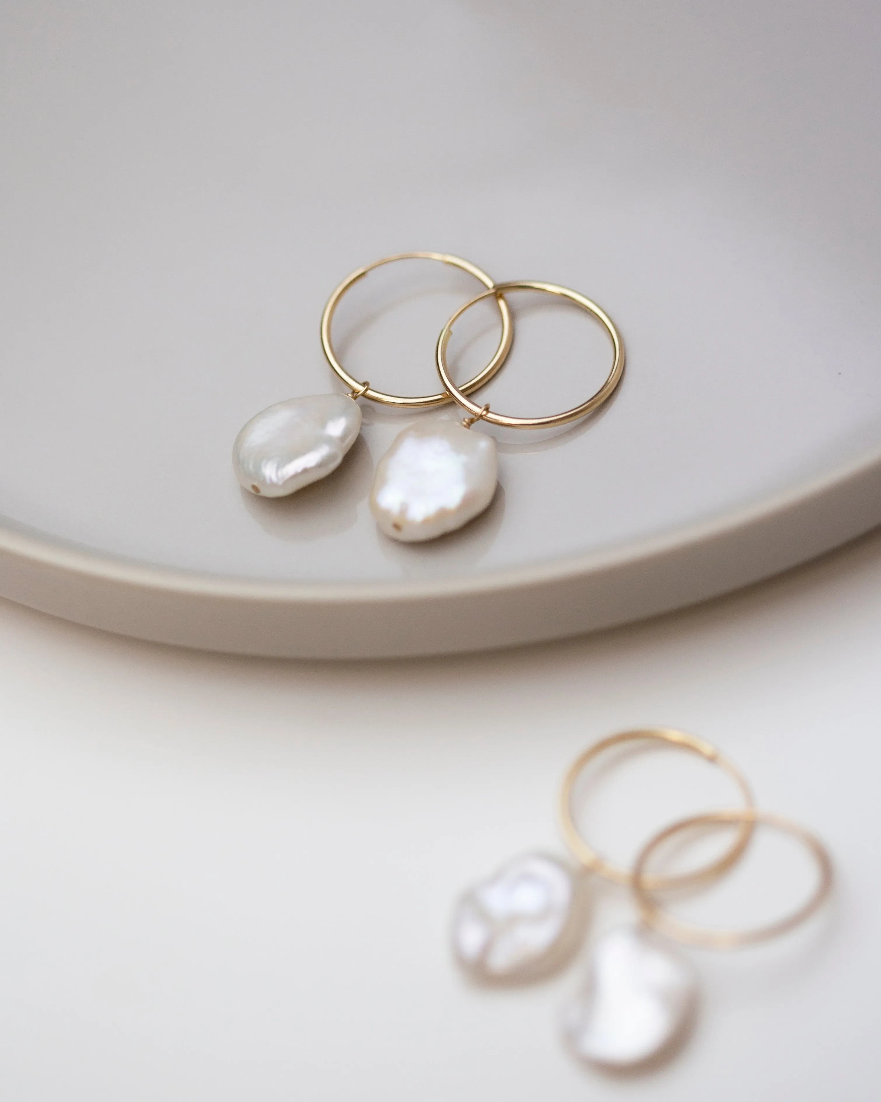 Organic Pearl hoop earrings