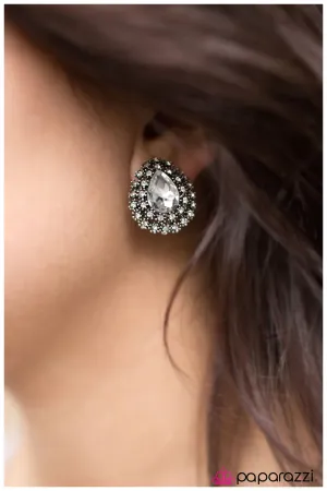 Paparazzi Earring ~ Irreplaceable  - White