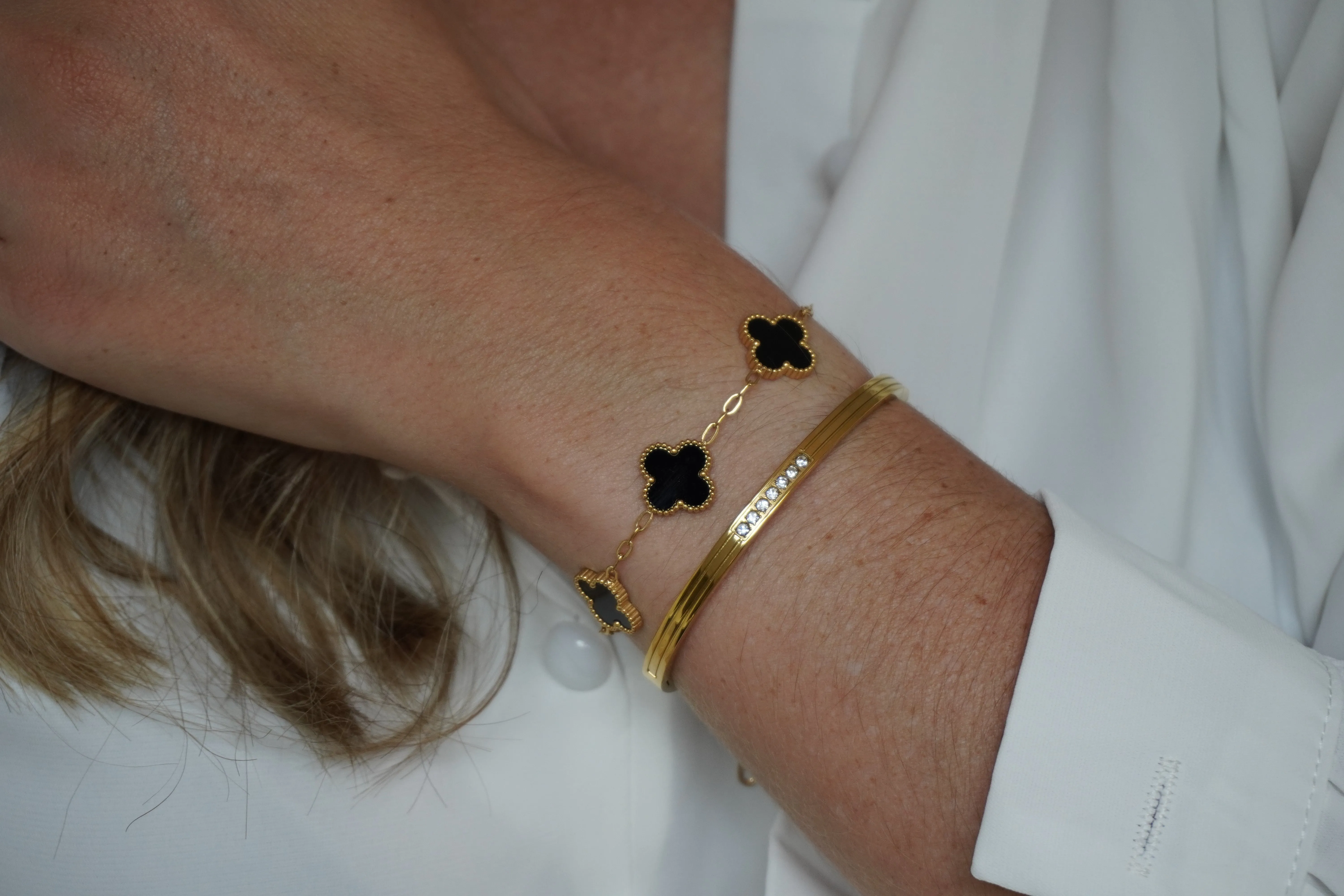 Rene Black Clover Shell Bracelet
