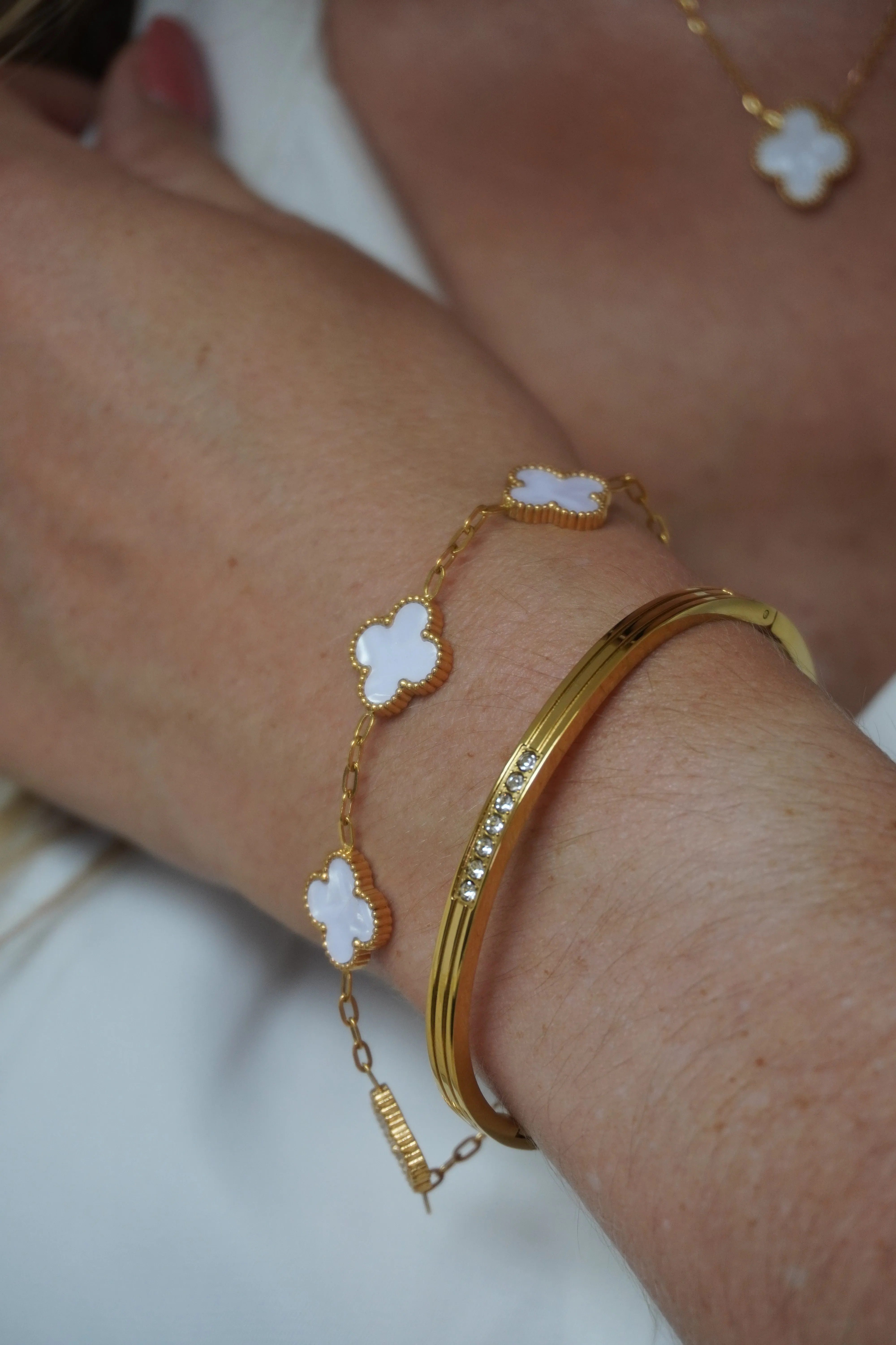 Rene White Clover Shell Bracelet