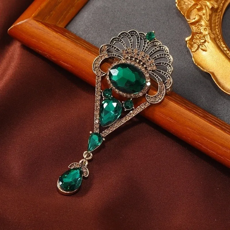 Retro Geometric Alloy Inlay Rhinestones Women's Brooches