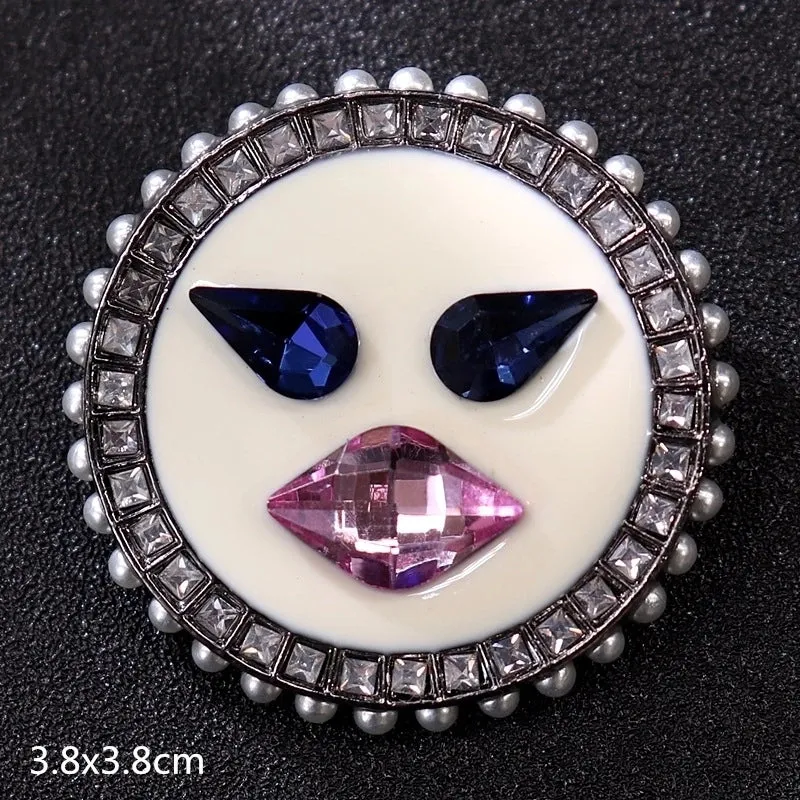 Retro Letter Moon Flower Alloy Inlay Artificial Gemstones Women's Brooches