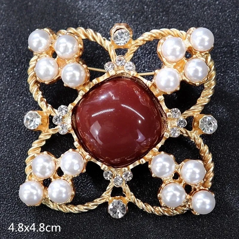 Retro Letter Moon Flower Alloy Inlay Artificial Gemstones Women's Brooches