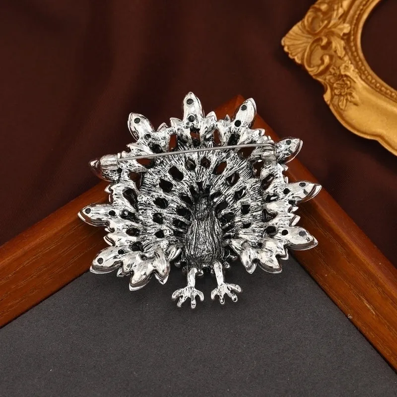 Retro Pin Animal Alloy Rhinestone Unisex Brooches