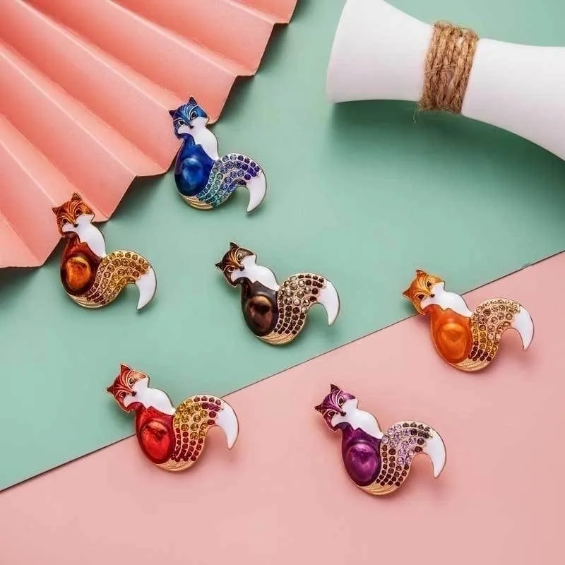Retro Pin Insect Flower Butterfly Alloy Inlay Artificial Gemstones Women'S Brooches