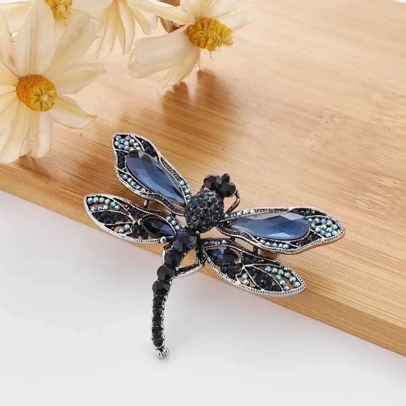 Retro Pin Insect Flower Butterfly Alloy Inlay Artificial Gemstones Women'S Brooches
