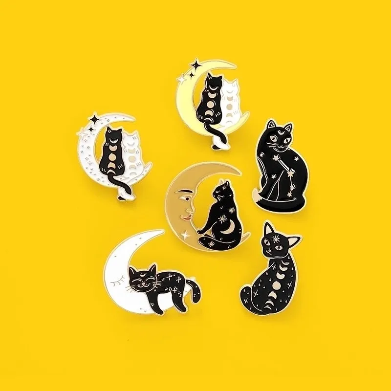 Retro Pin Moon Cat Alloy Inlaid Gold Unisex Brooches