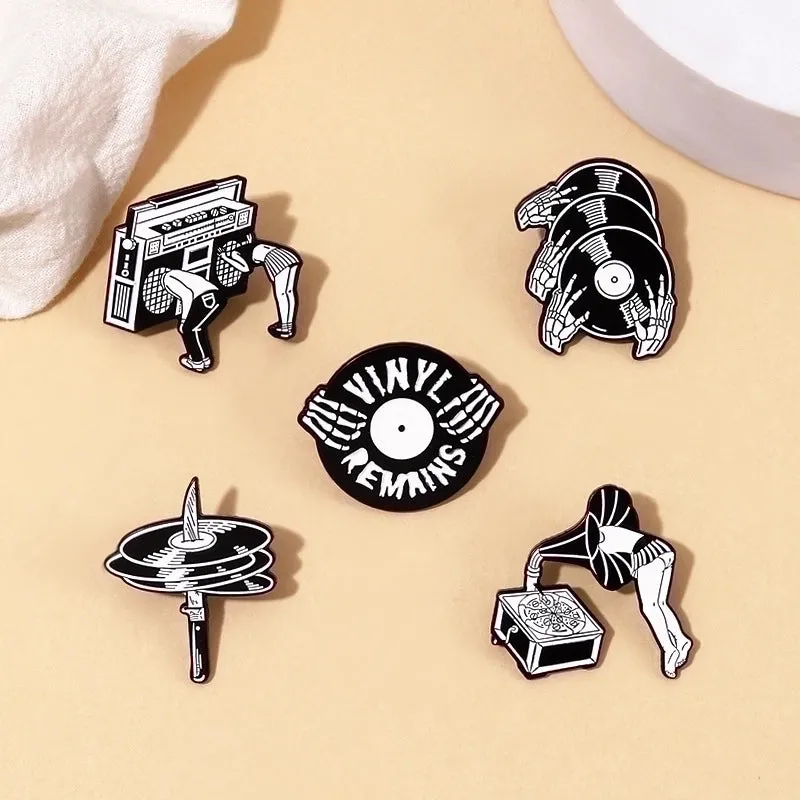 Retro Pin Radio Disc Alloy Plating Unisex Brooches