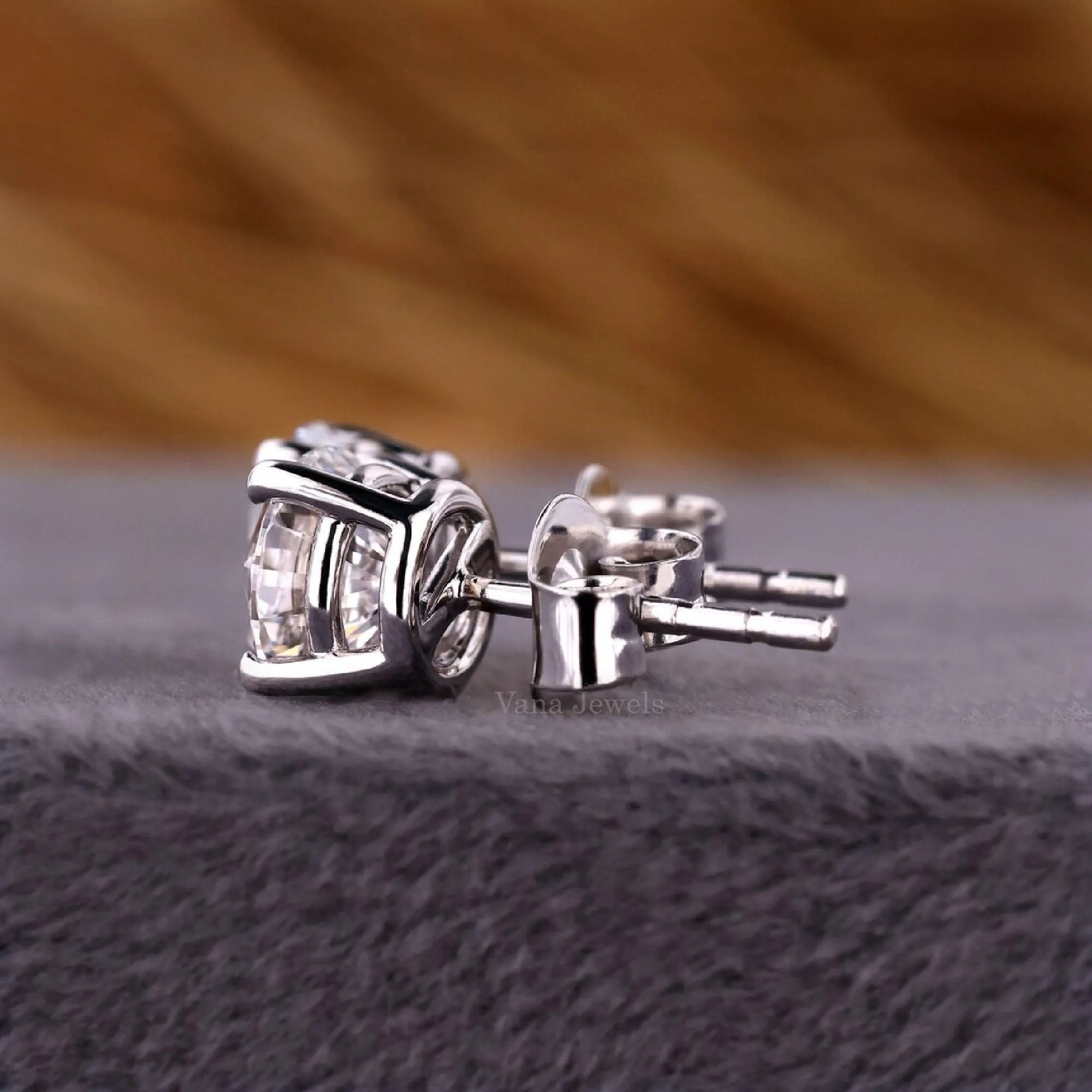 Round Brilliant Lab Grown Diamond Stud Earrings
