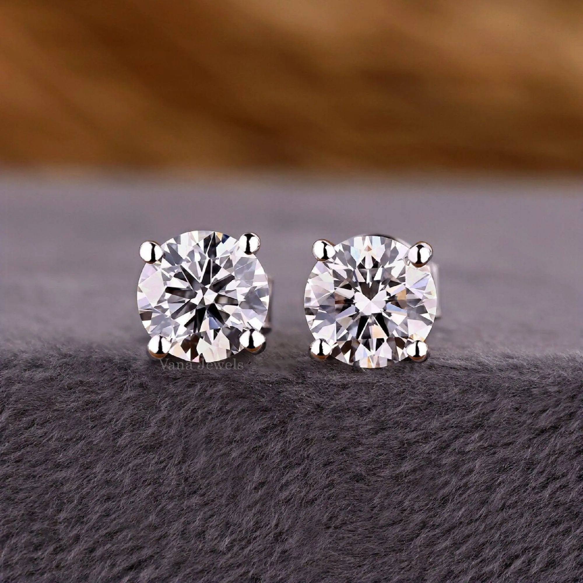 Round Brilliant Lab Grown Diamond Stud Earrings