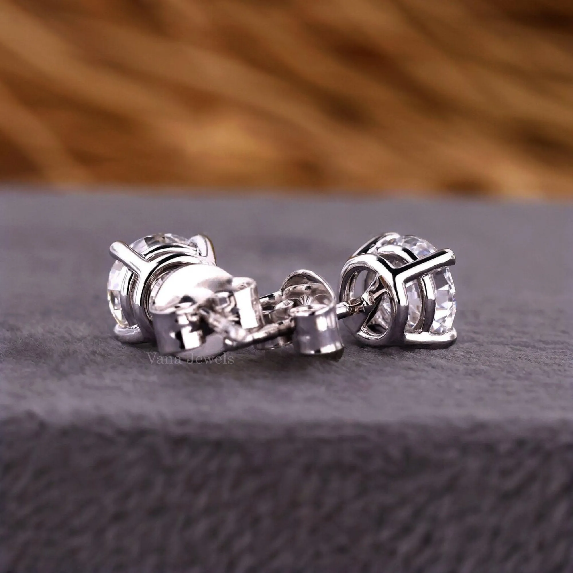 Round Brilliant Lab Grown Diamond Stud Earrings