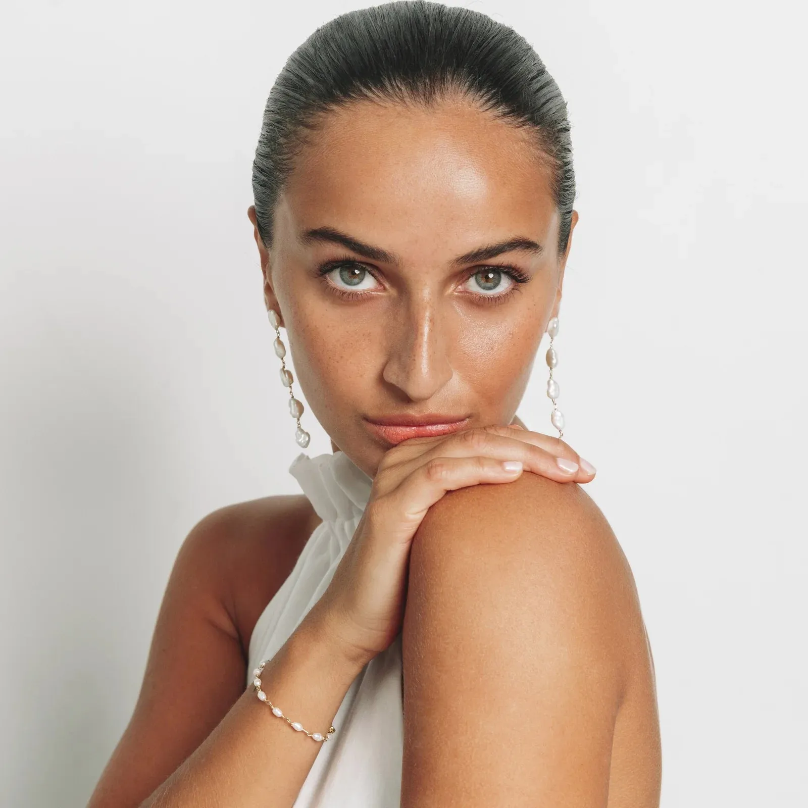 Saint Valentine Isle Drop Earrings - Gold