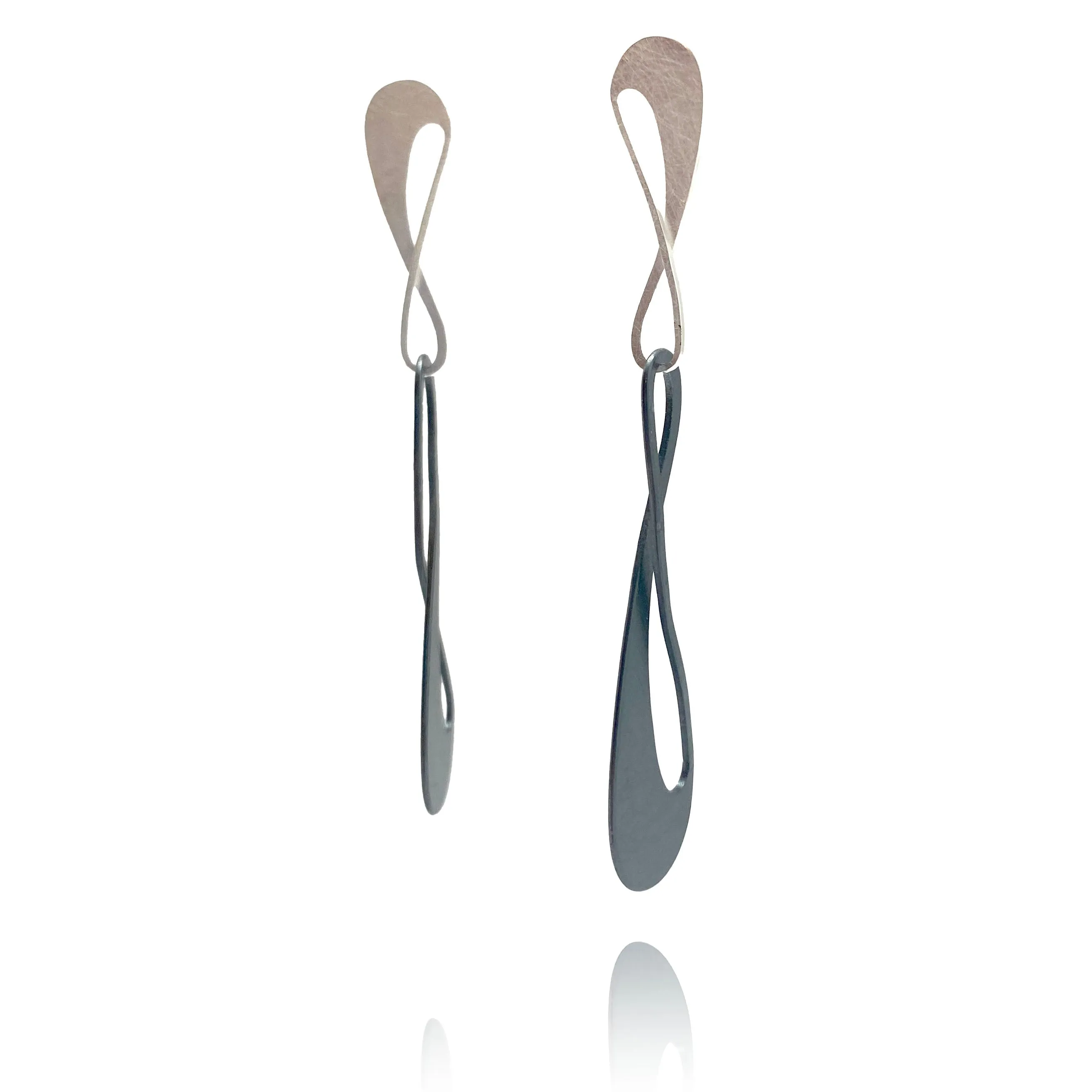 Silver Abstract Wavy Drip Drops