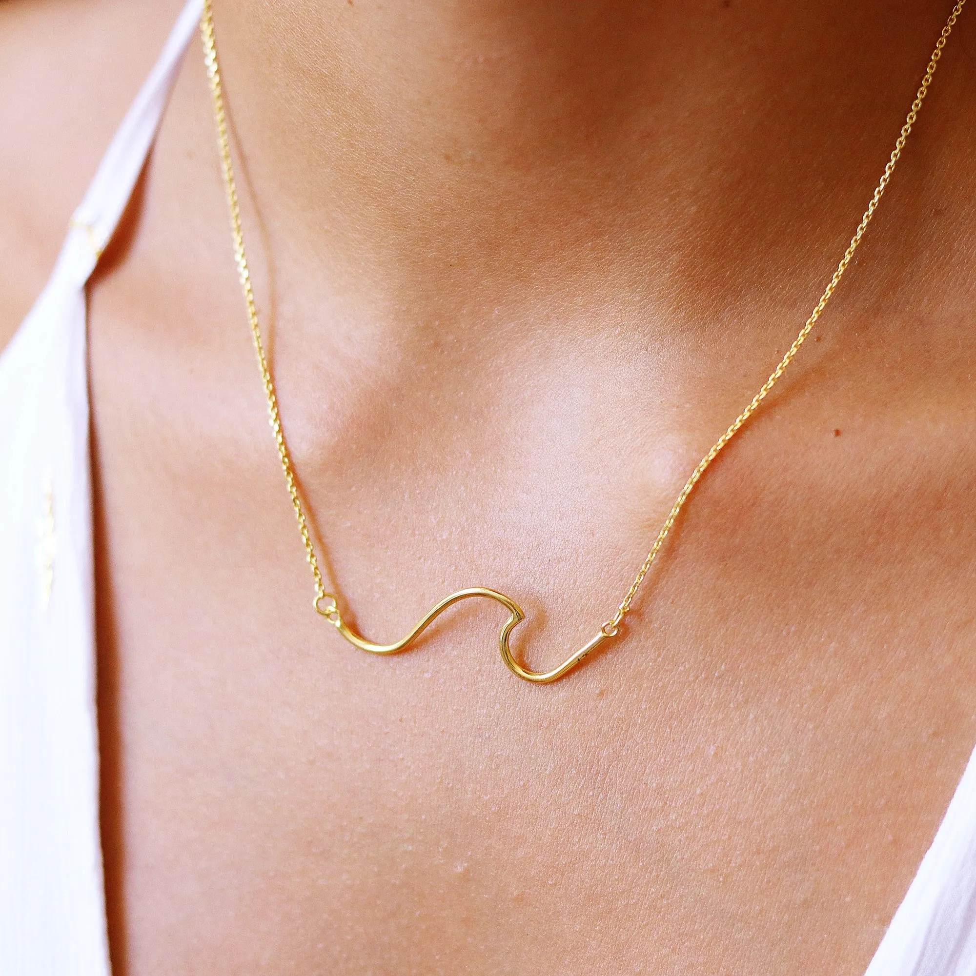 Wave Chain Necklace
