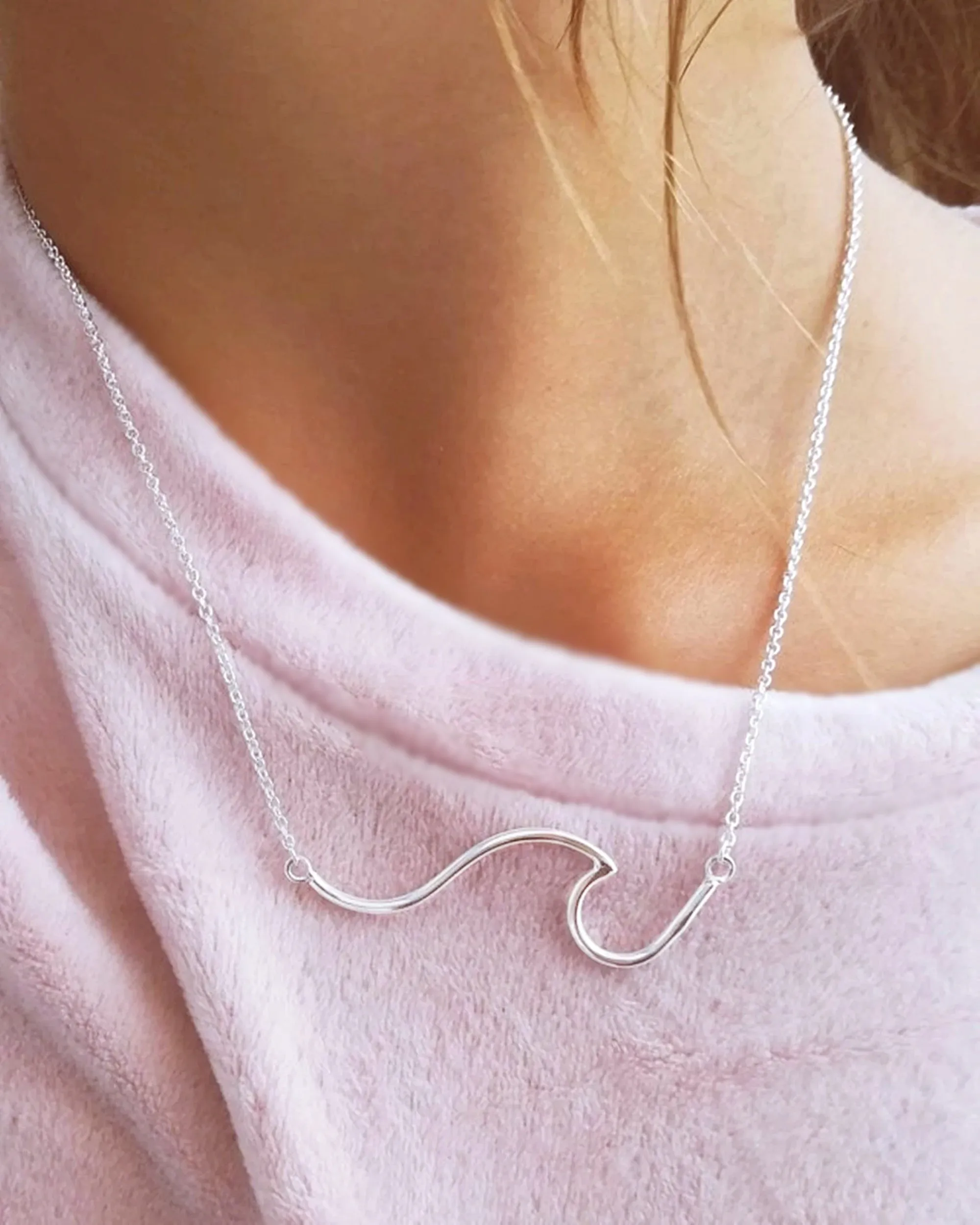 Wave Chain Necklace