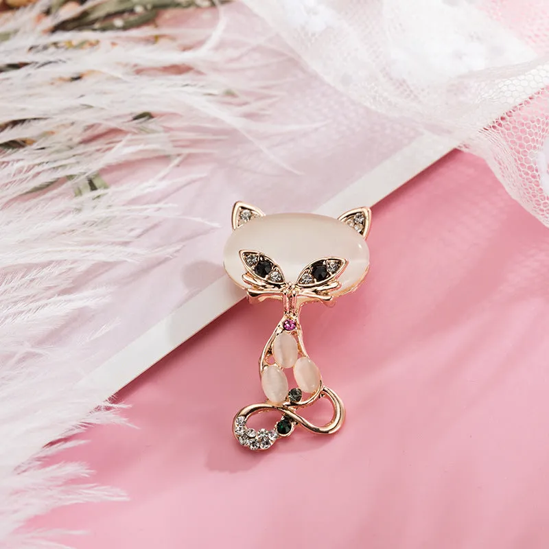 XSB068 - Retro Cat saree Brooch