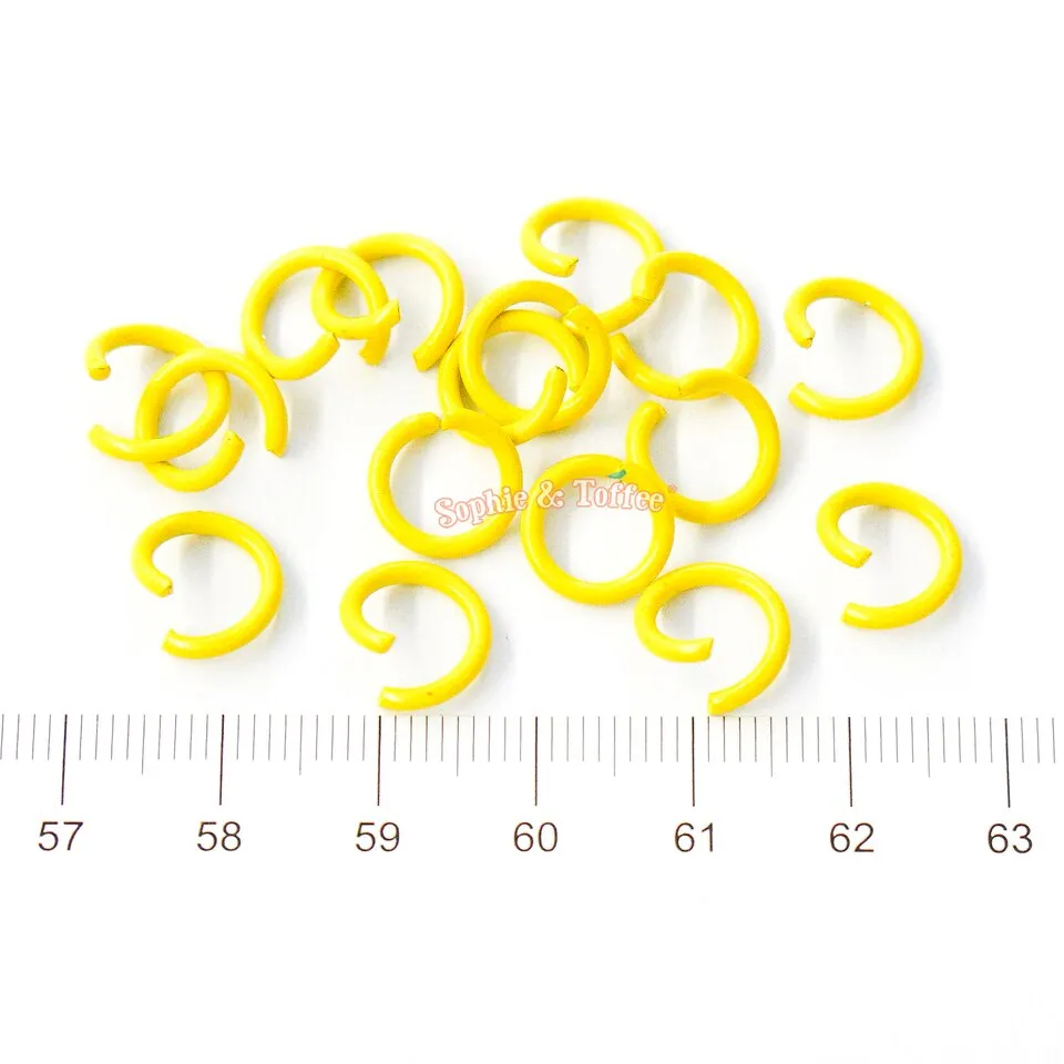 Yellow Colored Jump Rings (70 pieces)